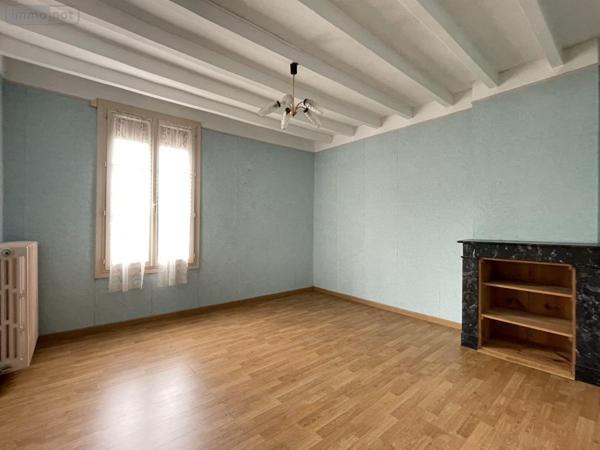 Maison à vendre à Coudrecieux dans la Sarthe (72440), ref : 72033-5