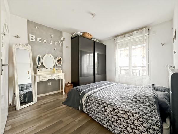 Appartement Rosny Sous Bois 2 pièces avec terrasse