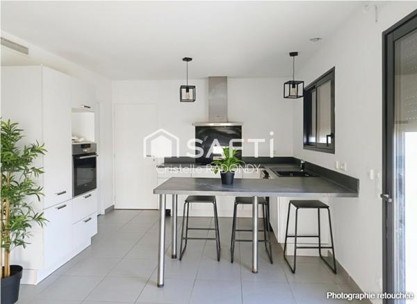 MAISON CONTEMPORAINE T5 AUX ABORDS DE LABASTIDETTE