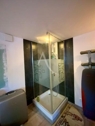 Maison Archiac 5 pièce(s) 139 m2