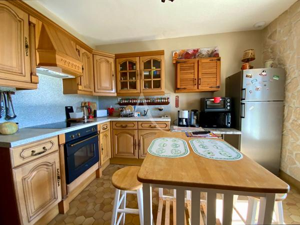 Maison Archiac 5 pièce(s) 139 m2