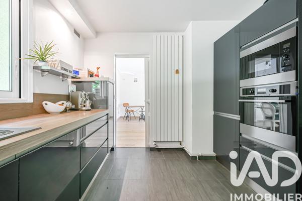 Maison à vendre 8 pièces 214 m² Bougival