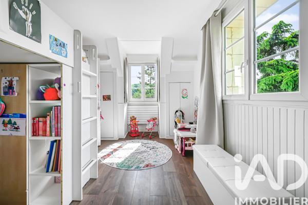 Maison à vendre 8 pièces 214 m² Bougival