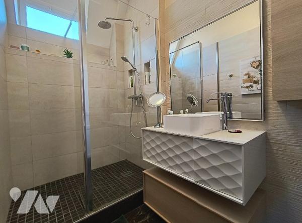 A VILLERS-COTTERETS - APPARTEMENT ENTIEREMENT RENOVE