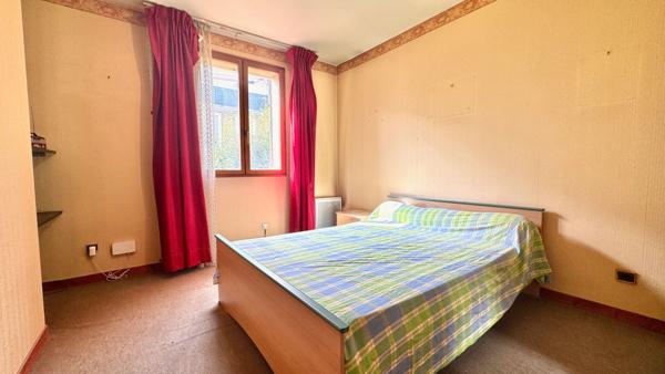 MAISON INDIVIDUELLE Corbeil Essonnes 4 pièce(s) 95 m2