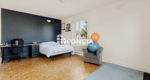 À vendre Maison 5 pièces 177.9 m² - Meyzieu 69330