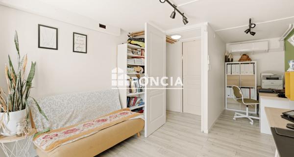 À vendre Maison 5 pièces 177.9 m² - Meyzieu 69330