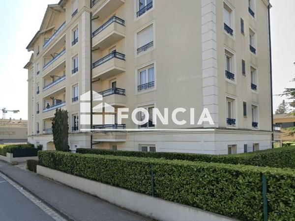 Location Parking - 17 B RUE DE L'ORATOIRE Caluire 69300