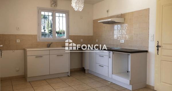 Location Maison 4 pièces 84.27 m² - Rasteau 84110
