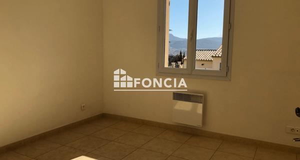 Location Maison 4 pièces 84.27 m² - Rasteau 84110
