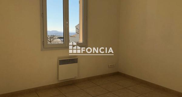 Location Maison 4 pièces 84.27 m² - Rasteau 84110