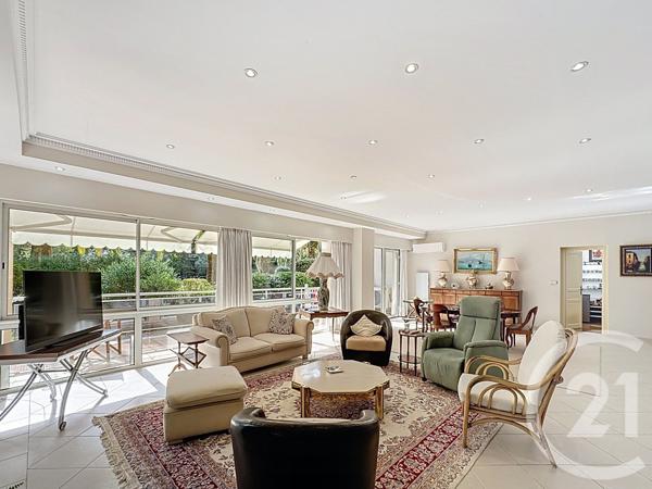 Appartement F7 Et + à vendre  7 pièces - 169,77 m2 MANDELIEU LA NAPOULE - 06