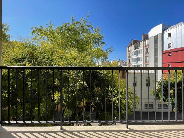 3p 56m2 + balcon, Buzenval, place de la Réunion