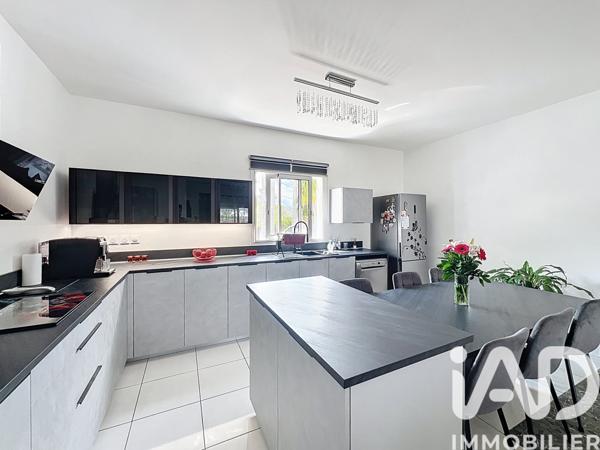 Maison à vendre 4 pièces 123 m² Le Tampon