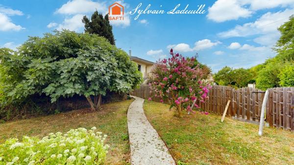 Maison de 120 m² sur 1161 m2 de terrain proche des commerces