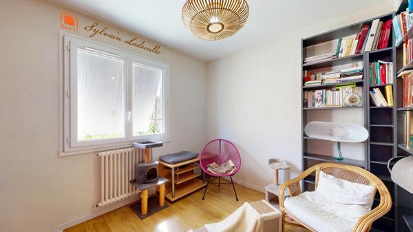 Maison de 120 m² sur 1161 m2 de terrain proche des commerces