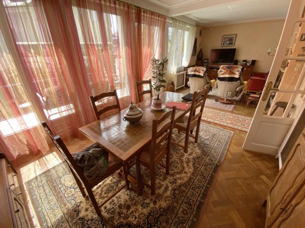 MAISON 3 chambres -2 bureaux - GARAGE en SOUS-SOL