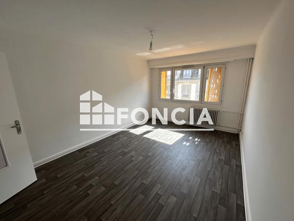 Location Appartement 4 pièces 76.8 m² - 23 RUE DE THANN Strasbourg 67100