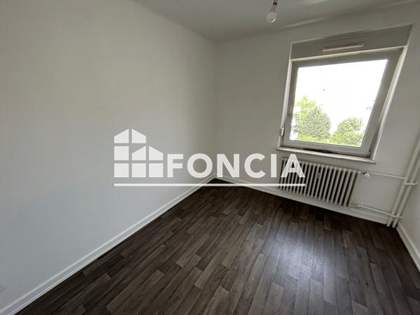 Location Appartement 4 pièces 76.8 m² - 23 RUE DE THANN Strasbourg 67100