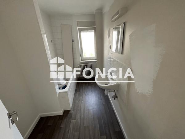 Location Appartement 4 pièces 76.8 m² - 23 RUE DE THANN Strasbourg 67100