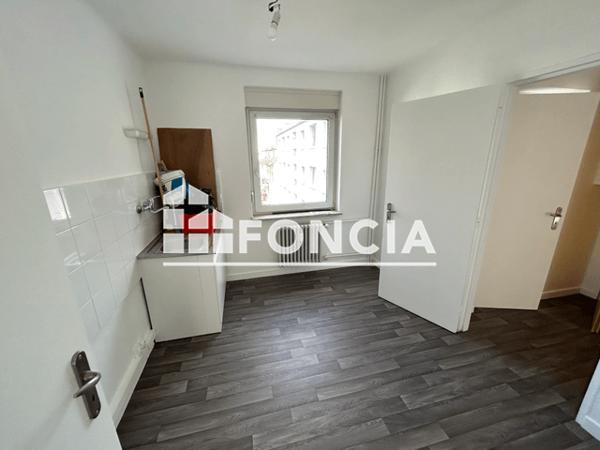 Location Appartement 4 pièces 76.8 m² - 23 RUE DE THANN Strasbourg 67100