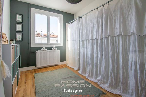 ROYAN HYPER CENTRE - APPARTEMENT T3 DE CHARME