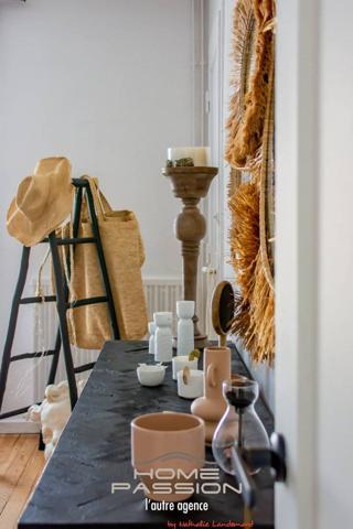 ROYAN HYPER CENTRE - APPARTEMENT T3 DE CHARME