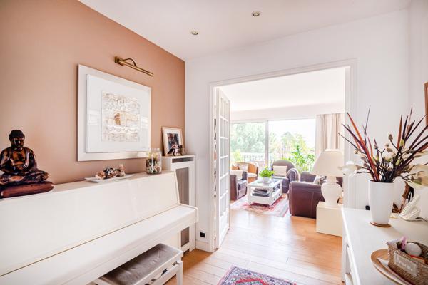 Appartement lumineux, sans vis à vis avec vue et triple balcons