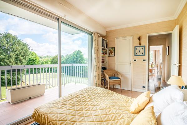 Appartement lumineux, sans vis à vis avec vue et triple balcons