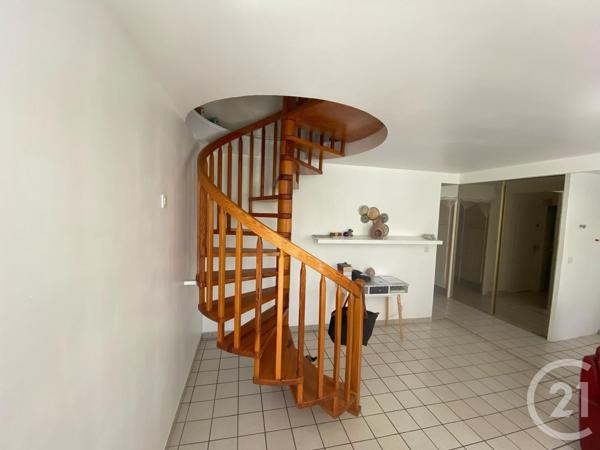 Appartement F5 à vendre  5 pièces - 107 m2 MELUN - 77