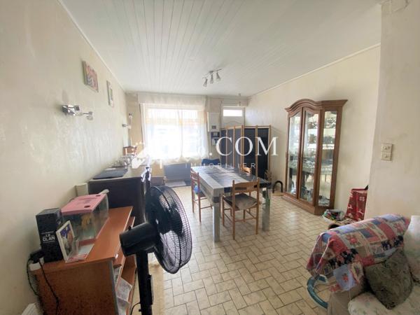 Maison
                                                                                                                                                                                                                                                                                                                        3 pièce(s)                                                                                                                                                                                                          2 chambre(s)                                                                                                                                                                                                          56  m²