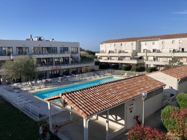 Grand duplex de 50 m² avec vue sur piscine dans résidence avec prestations multiples Le Grau-du-Roi (30240)