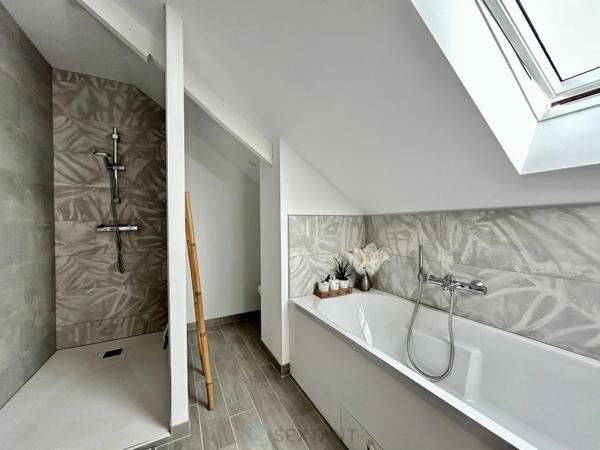 JOLIE MAISON INDIVIDUELLE AVEC GARAGE