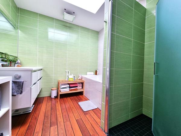 Maison contemporaine en impasse au calme