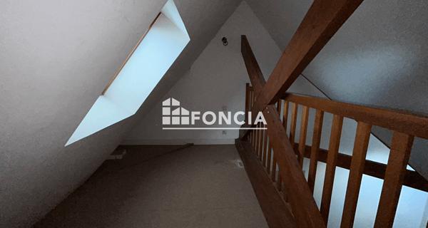 Location Appartement 4 pièces 81.4 m² - Gien 45500