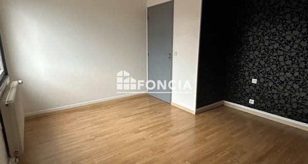Location Appartement 4 pièces 81.4 m² - Gien 45500