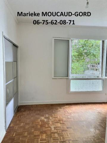 SAINT ETIENNE 42100 bel appartement de 104 m² 3 chambres et place de parking