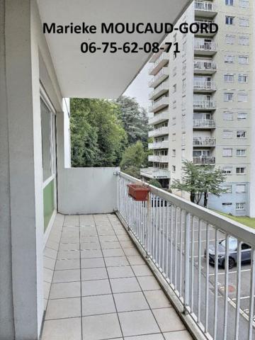 SAINT ETIENNE 42100 bel appartement de 104 m² 3 chambres et place de parking
