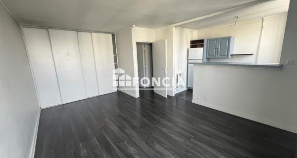 Location Studio 31.53 m² - Chilly-mazarin 91380
