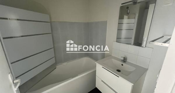 Location Studio 31.53 m² - Chilly-mazarin 91380