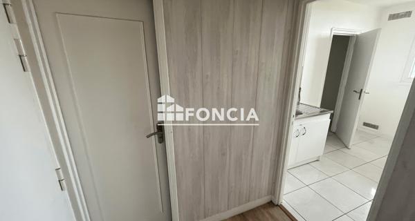 Location Studio 31.53 m² - Chilly-mazarin 91380
