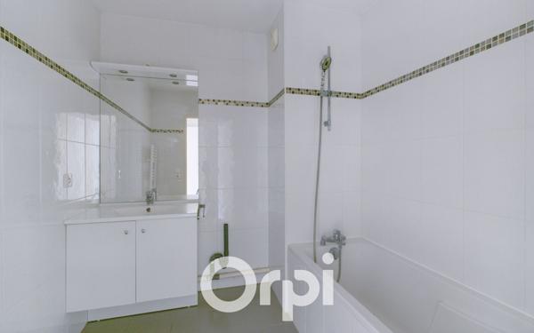 Appartement à vendre    4 pièces • 85,23 m2 Chaville