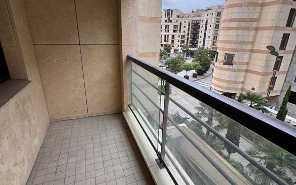 Appartement à louer    2 pièces • 45,05 m2 Levallois-Perret
