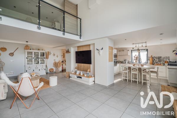Maison à vendre 5 pièces 132,49 m² La Buisse