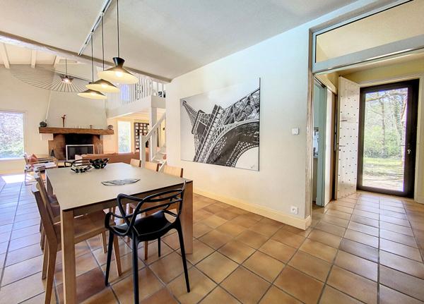 Belle maison d'architecte dans un beau parc boisé Montauban Le Fau