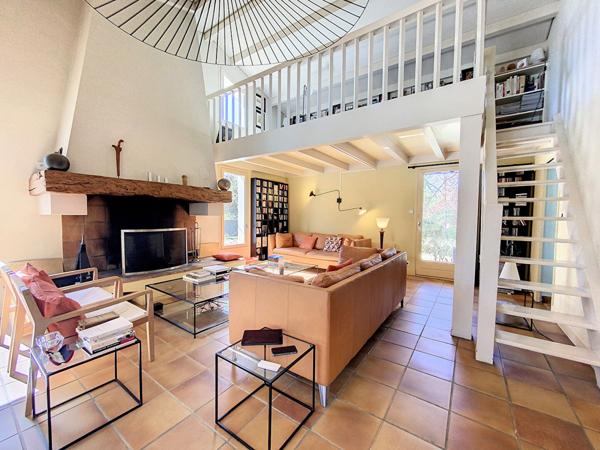 Belle maison d'architecte dans un beau parc boisé Montauban Le Fau