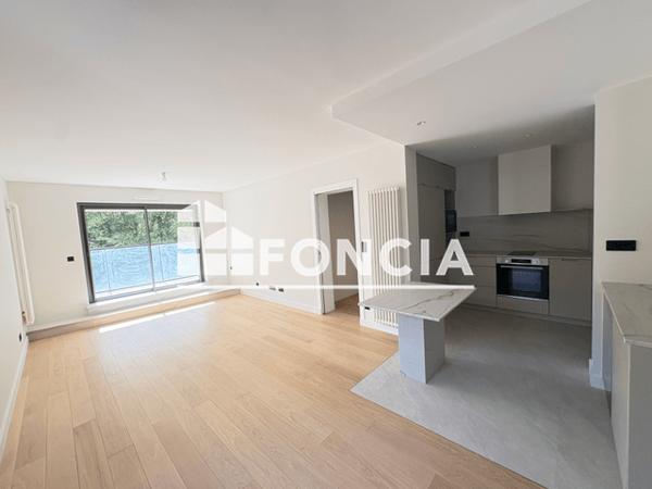 Location Appartement 3 pièces 77 m² - 3-6 PASSAGE MAURICE LENFANT Rouen 76000