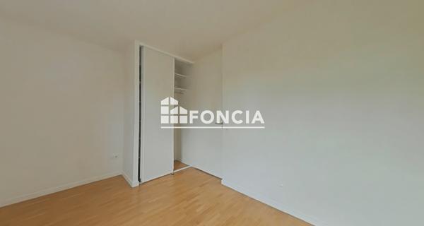 Location Appartement 3 pièces 77.33 m² - Les Pavillons-sous-bois 93320