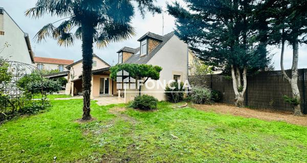 Location Maison 5 pièces 77.6 m² - Saint-prix 95390