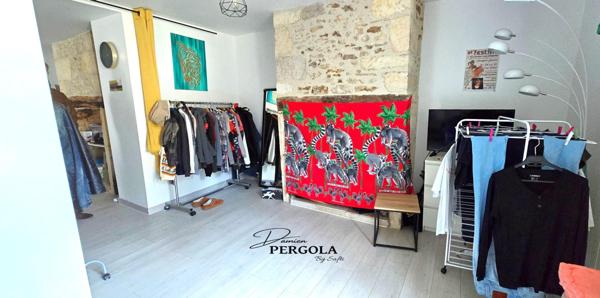 Immeuble composé de 3 logements entièrement rénové